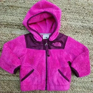 THE NORTH FACE 3-6mo. Bright Pink FUZZY Sweater Hooded Jacket‎